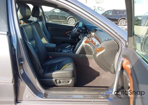 2006 Acura Rl 3.5 from USA, damaged, VIN JH4KB16586C007277